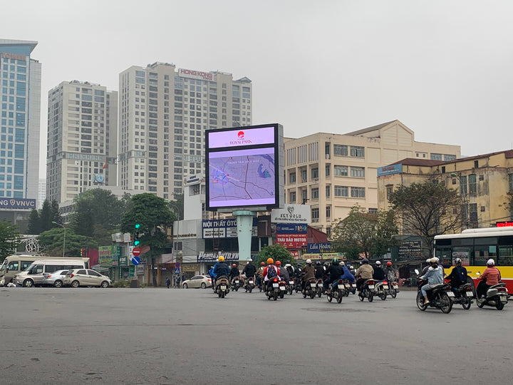 LED Screen, BRG Diamond Plaza, 25 Lê Văn Lương, ward Thanh Xuân, Hanoi