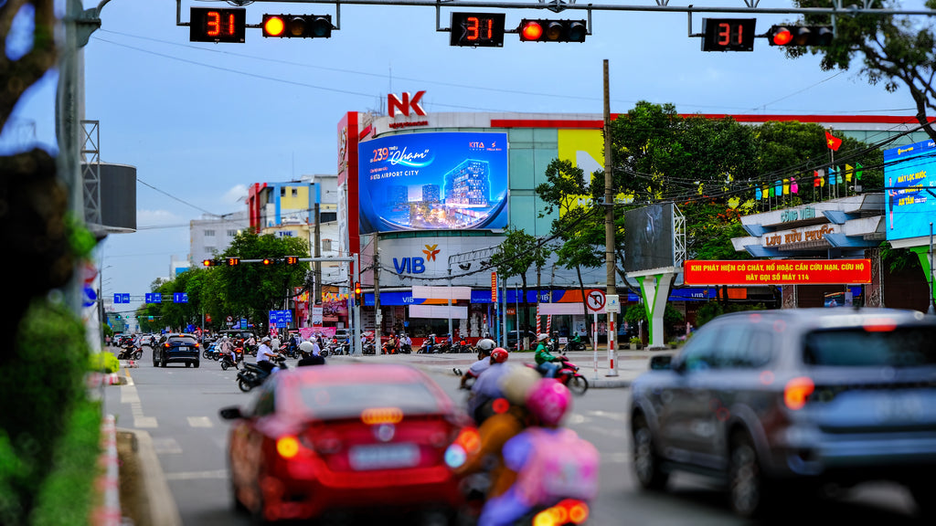 Frontage of shopping mall Nguyễn Kim Cần Thơ, Vietnam