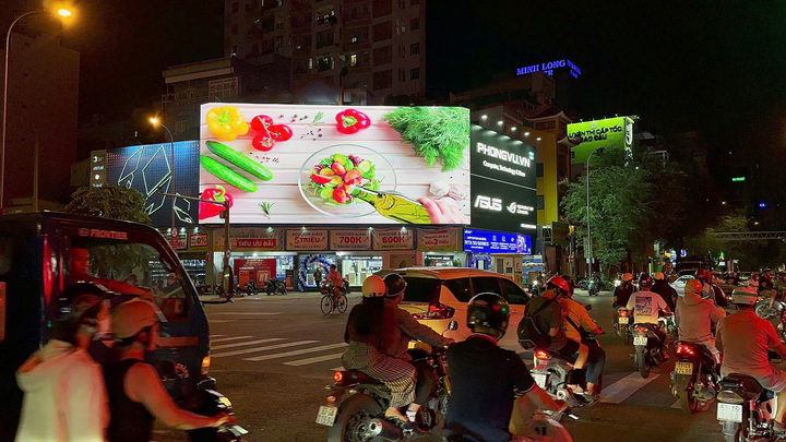 LED Screen, Square market Bến Thành - 14 Lê Lai, P. Bến Thành, Ho Chi Minh City