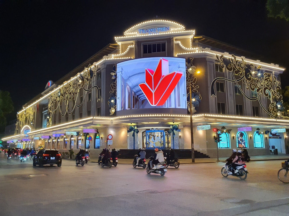 Q. Hoàn Kiếm, Vietnam