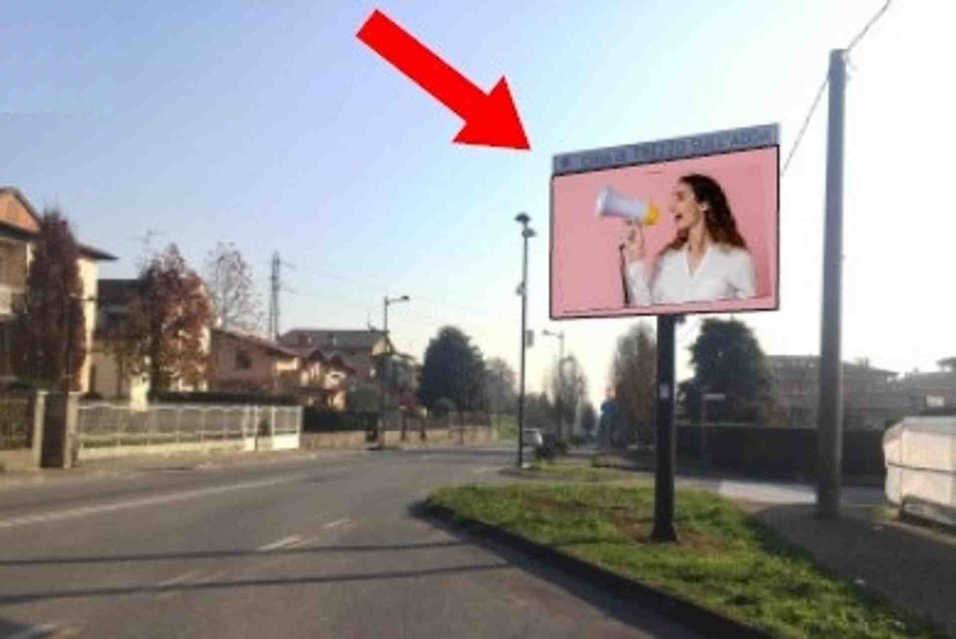 Digital LED Via Brasca angolo Via Guido Rossa, Trezzo Sull'adda, Italy