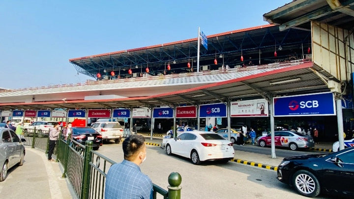 Lightbox, 8 lightbox passenger pick-up canopy sảnh A, Hanoi