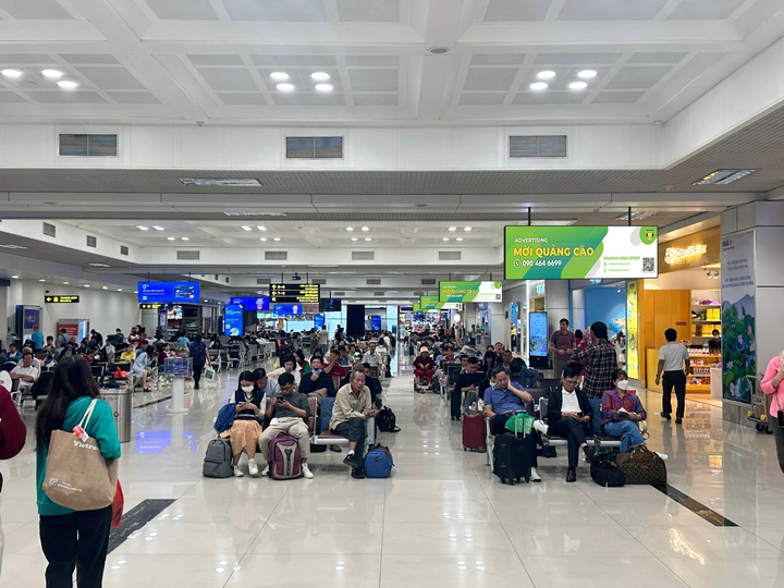 Lightbox, DD15 lightbox ceiling-hung departure lounge khu D (phía wing B), Hanoi