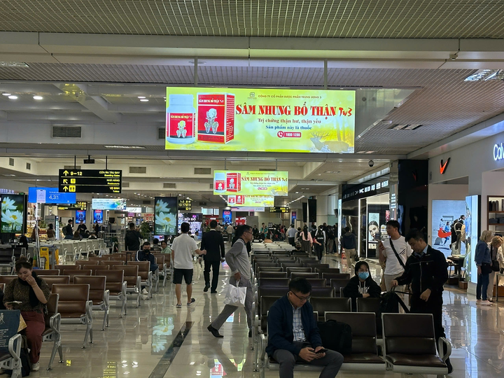 Lightbox, DD21 lightbox ceiling-hung departure lounge khu D (phía wing A), Hanoi