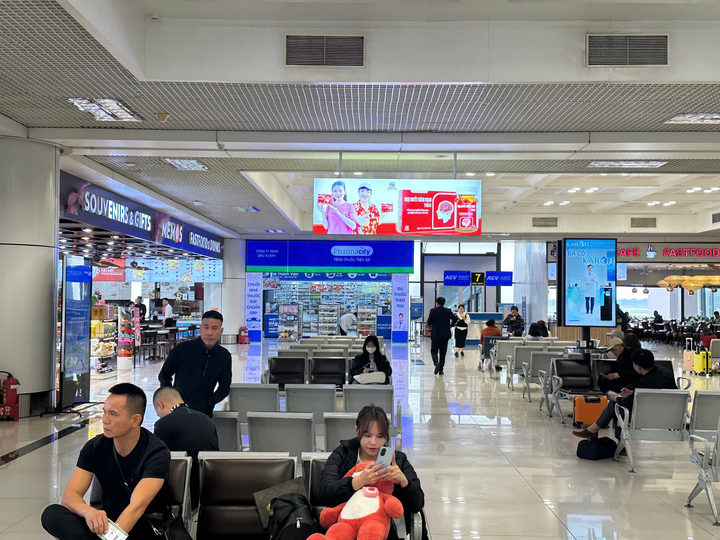 Lightbox, DD22 lightbox ceiling-hung departure lounge khu D (phía wing A), Hanoi