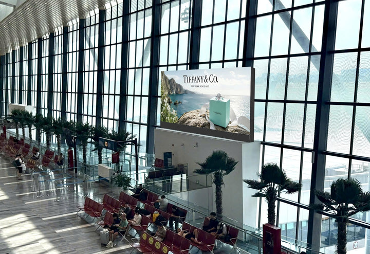 Lightbox, Lightbox gate 10, terminal T3 airport Tân Sơn Nhất, Ho Chi Minh City