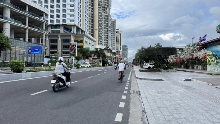 Lightbox, VT12 sidewalk west side road Trần Phú - p. Lộc Thọ, Nha Trang