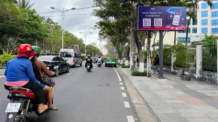 Lightbox, VT18 sidewalk west side road Trần Phú - p. Lộc Thọ, Nha Trang