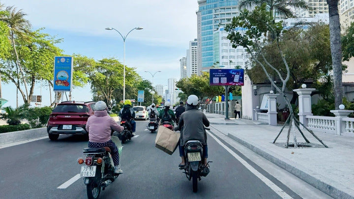 Lightbox, VT19 sidewalk west side road Trần Phú - p. Lộc Thọ, Nha Trang