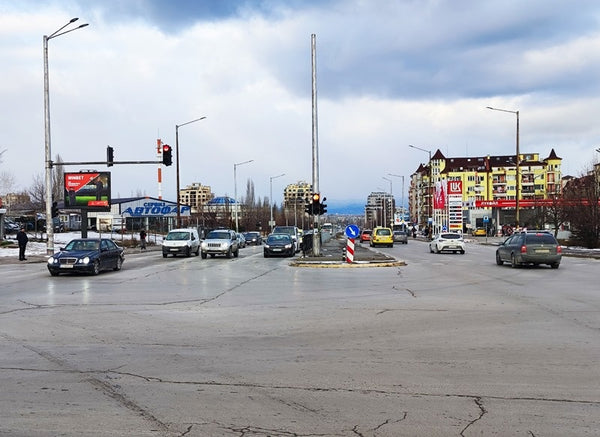 PIZA 4x3 Billboard, g.k. Lyulin - P. Vladigerov Blvd / Tsaritsa Yoanna Blvd., Sofia, Bulgaria — image 2