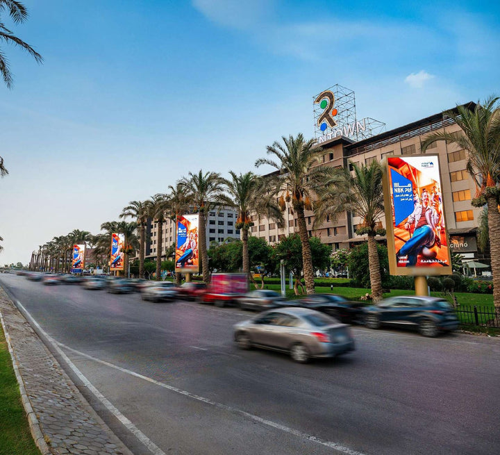 North 90th Street Synchronised Digital Screens, Downtown Mall to CFC (4 Screens), Cairo