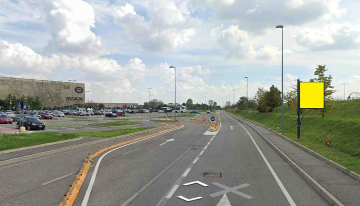 Billboard Nuova strada parcheggio Oriocenter, Azzano San Paolo, Italy