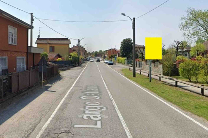 Billboard S.p. 83 Km. 4+171/sx, Persico Dosimo, Italy