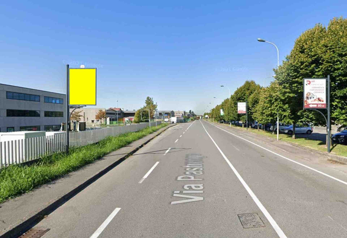 Billboard Via Pastrengo, Seriate, Italy