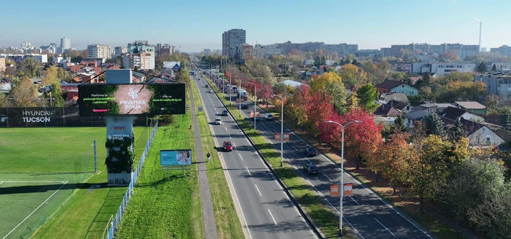 Large-Format Digital Screens, Slavonska Avenue (Central), Zagreb, Croatia