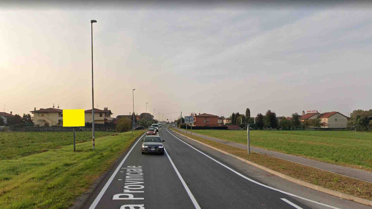 Billboard S.p. 121 Km. 3+794/sx, Lurano, Italy