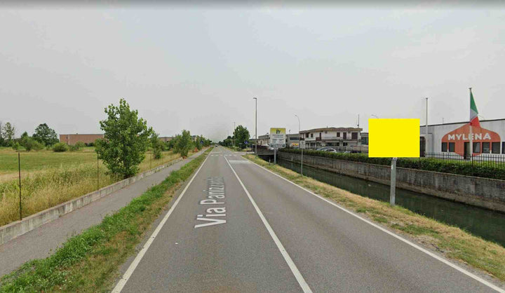 Billboard Via Panizzardo, Caravaggio, Italy