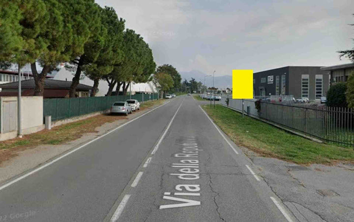 Billboard Via della Repubblica (ex S.p. 84 Km. 3+095/sx), Castelli Calepio, Italy