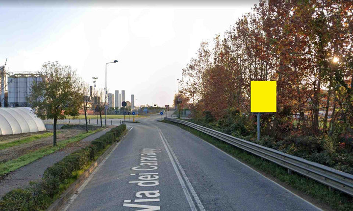 Billboard Via Dernasco, Levate, Italy