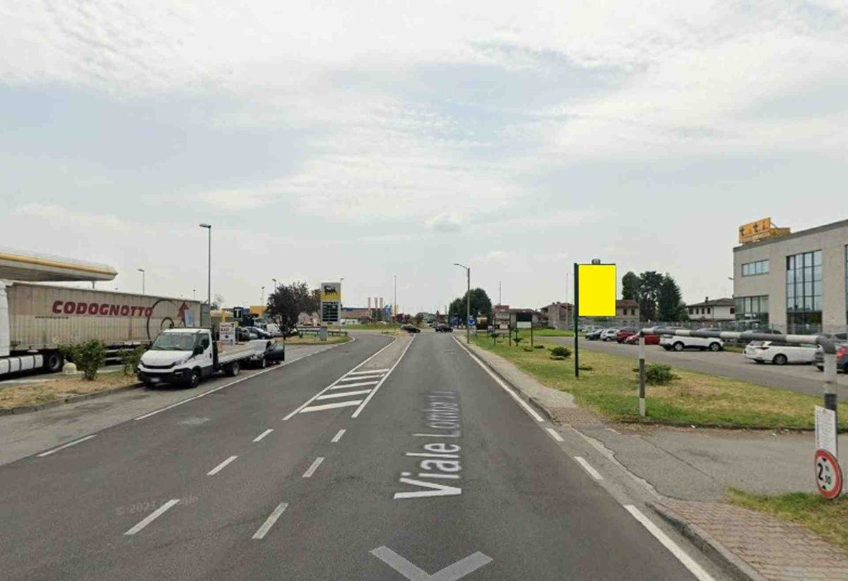 Billboard Viale Lombardia prima di Via Volturno, San Giuliano Milanese, Italy