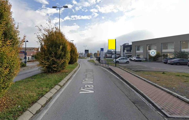 Billboard Via Vittorio Veneto, Brembate, Italy