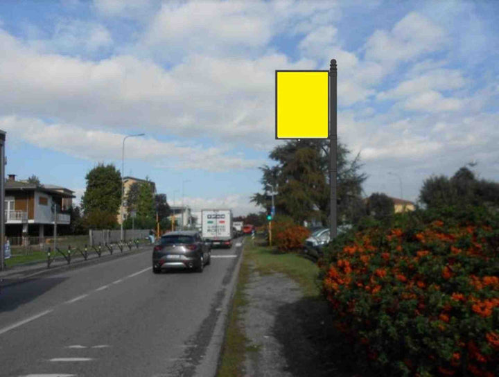 Billboard S.p. 498 Km. 13+820/sx, Martinengo, Italy
