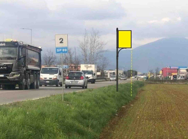 Billboard S.p. 89 Km. 2+025/dx, Calcinate, Italy