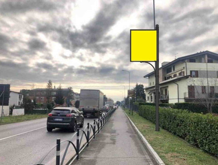 Billboard EX S.s. 498 Km. 13+894/dx, Martinengo, Italy
