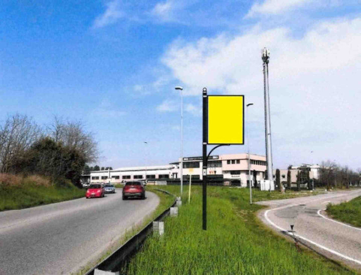 Billboard S.p. 13 Km. 9++330/sx, Pessano Con Bornago, Italy