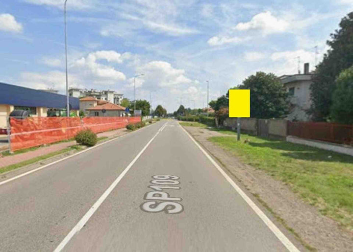 Billboard Viale Lombardia, Parabiago, Italy