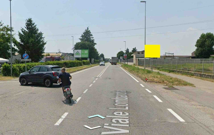 Billboard Via Lombardia, Trezzo sull'Adda, Italy
