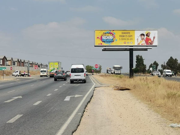Malibongwe Drive Billboard (Cosmo, Face A), Randburg