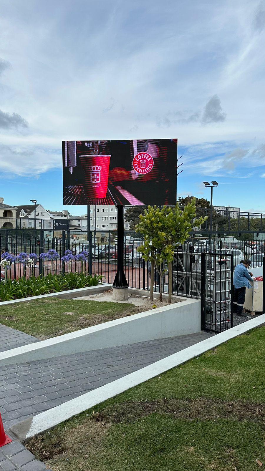 Digital Billboard format, representative image of this format from the same media owner