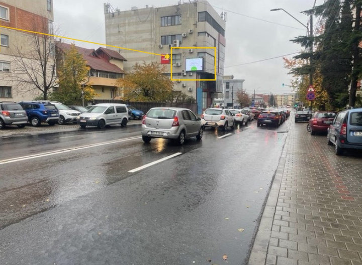 Pitesti Str. Smeurei Digital LED Billboard (Teilor intersection, towards Centru), Romania