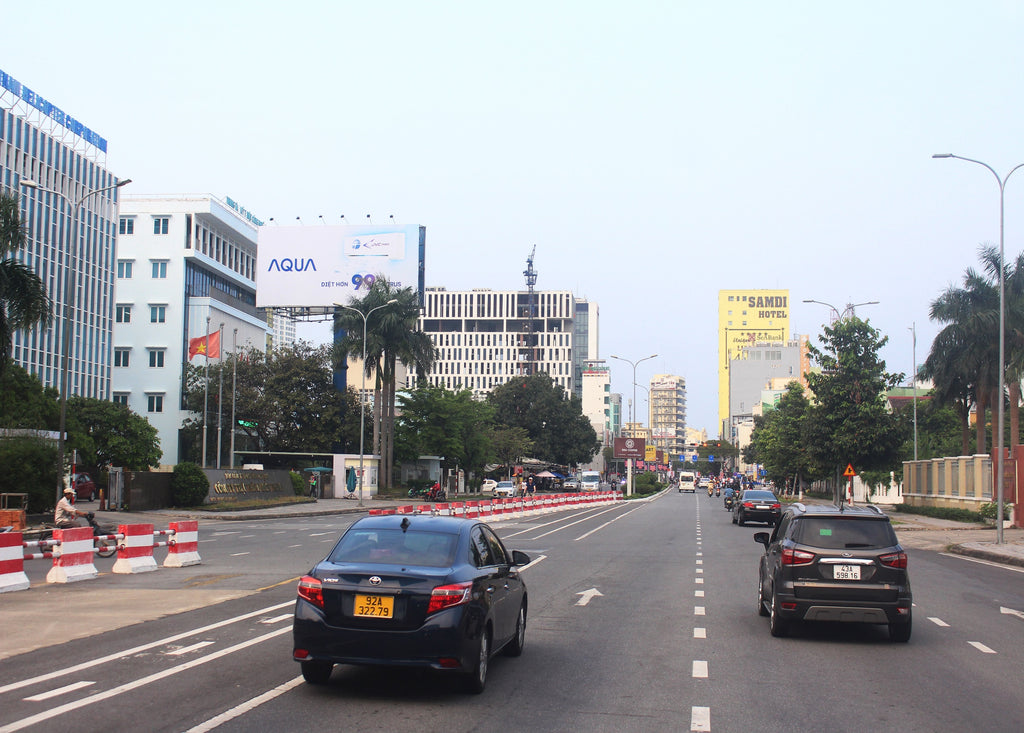 Pole Billboard, G4 - entry/exit of airport international Đà Nẵng, Da Nang