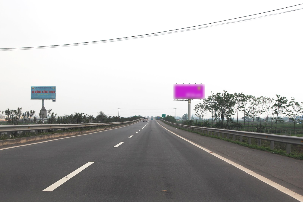 Pole Billboard, HNLC 03, Km16 +550 expressway Hà Nội – Lào Cai, Hanoi