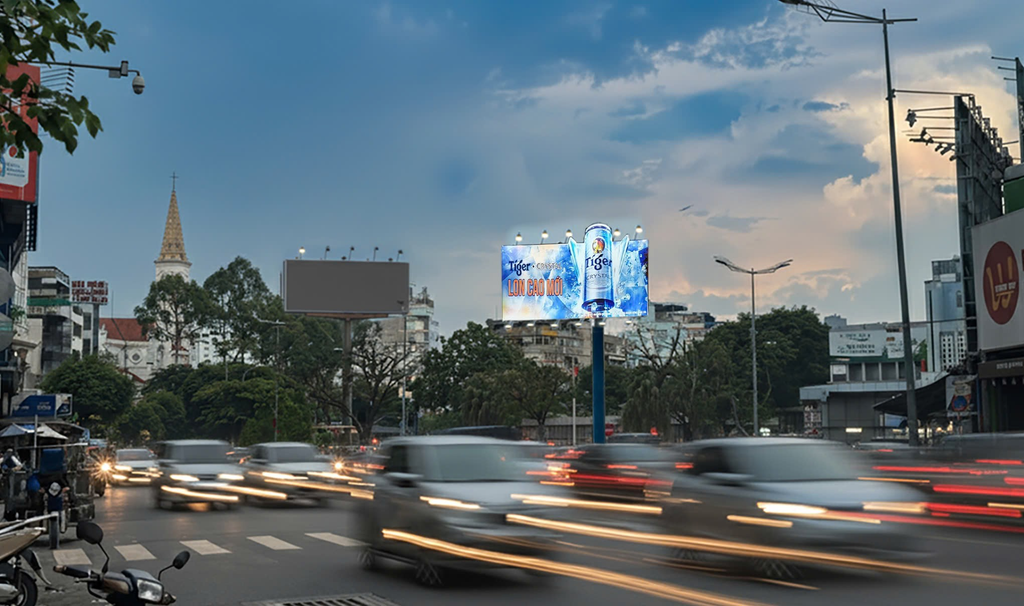 Park 23/9 (roundabout Cống Quỳnh - Phạm Ngũ Lão - Nguyễn Trãi), Vietnam