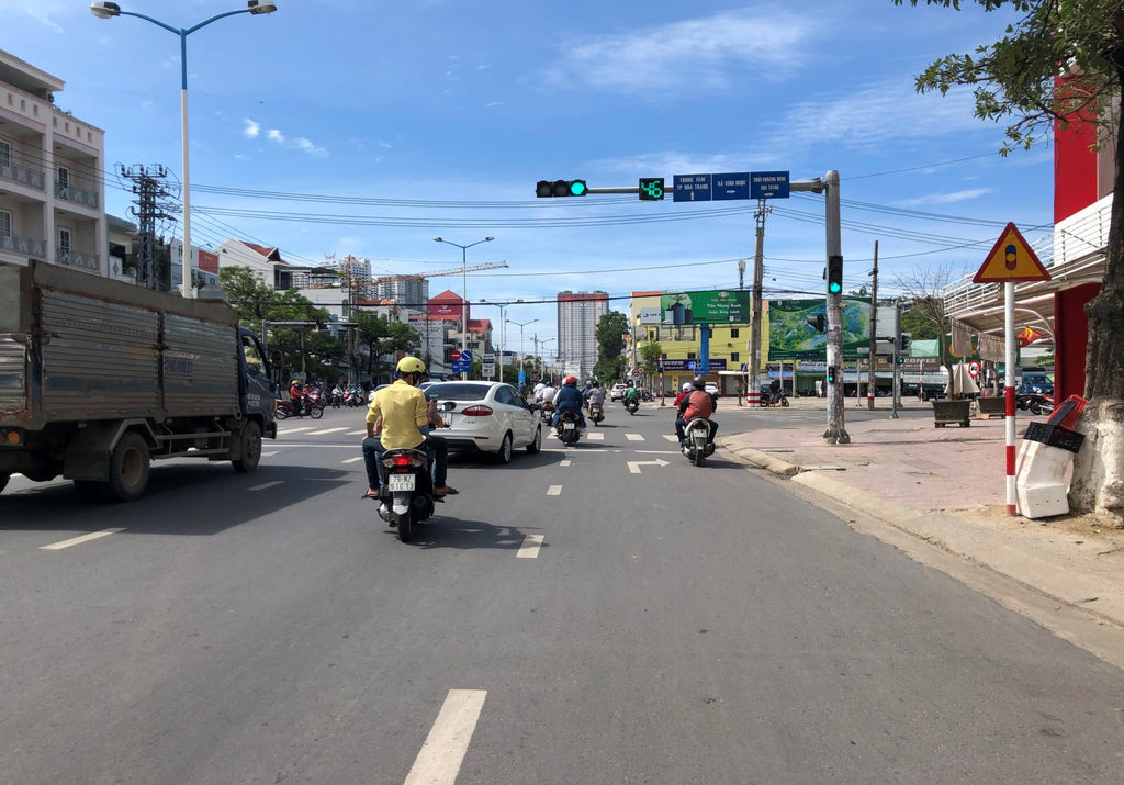 Pole Billboard, Position 3, góc sidewalk market Vĩnh Hải, Nha Trang