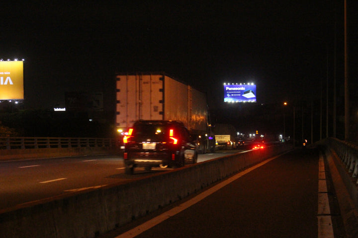 Pole Billboard, Position 4 - Xa lộ Hà Nội, Dĩ An, Binh Duong