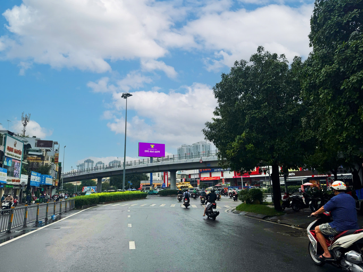 district 10 (interchange road 3/2 - Lý Thái Tổ - Thành Thái), Vietnam