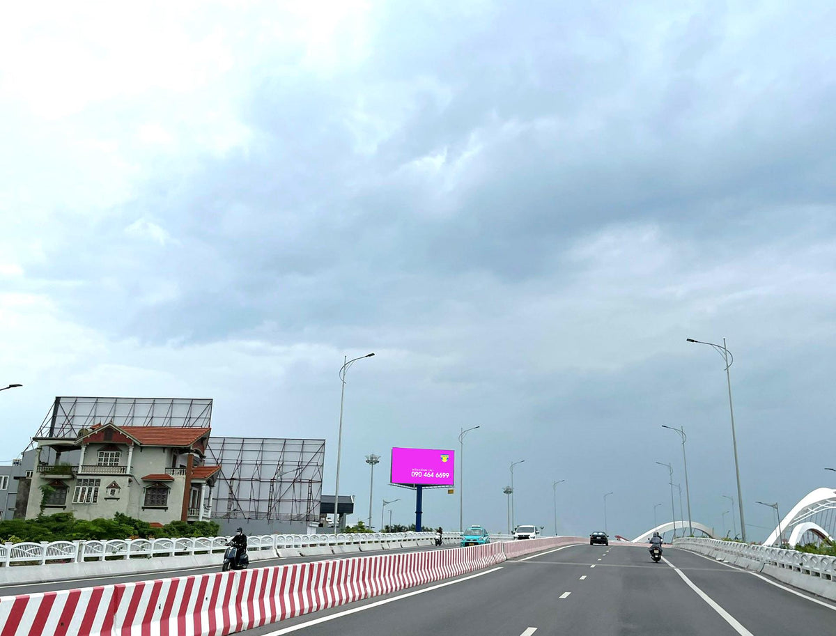 Roundabout bridge Rào 1 - Hải Phòng, Vietnam