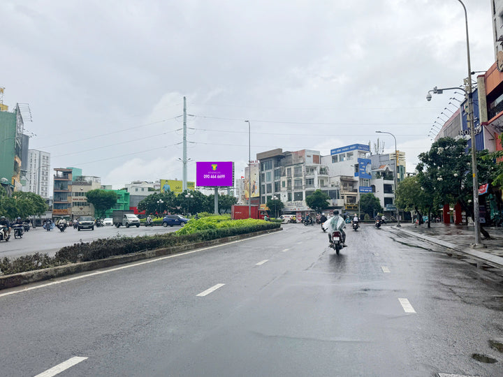 Pole Billboard, Roundabout Lê Đại Hành, ward Phú Thọ, Ho Chi Minh City