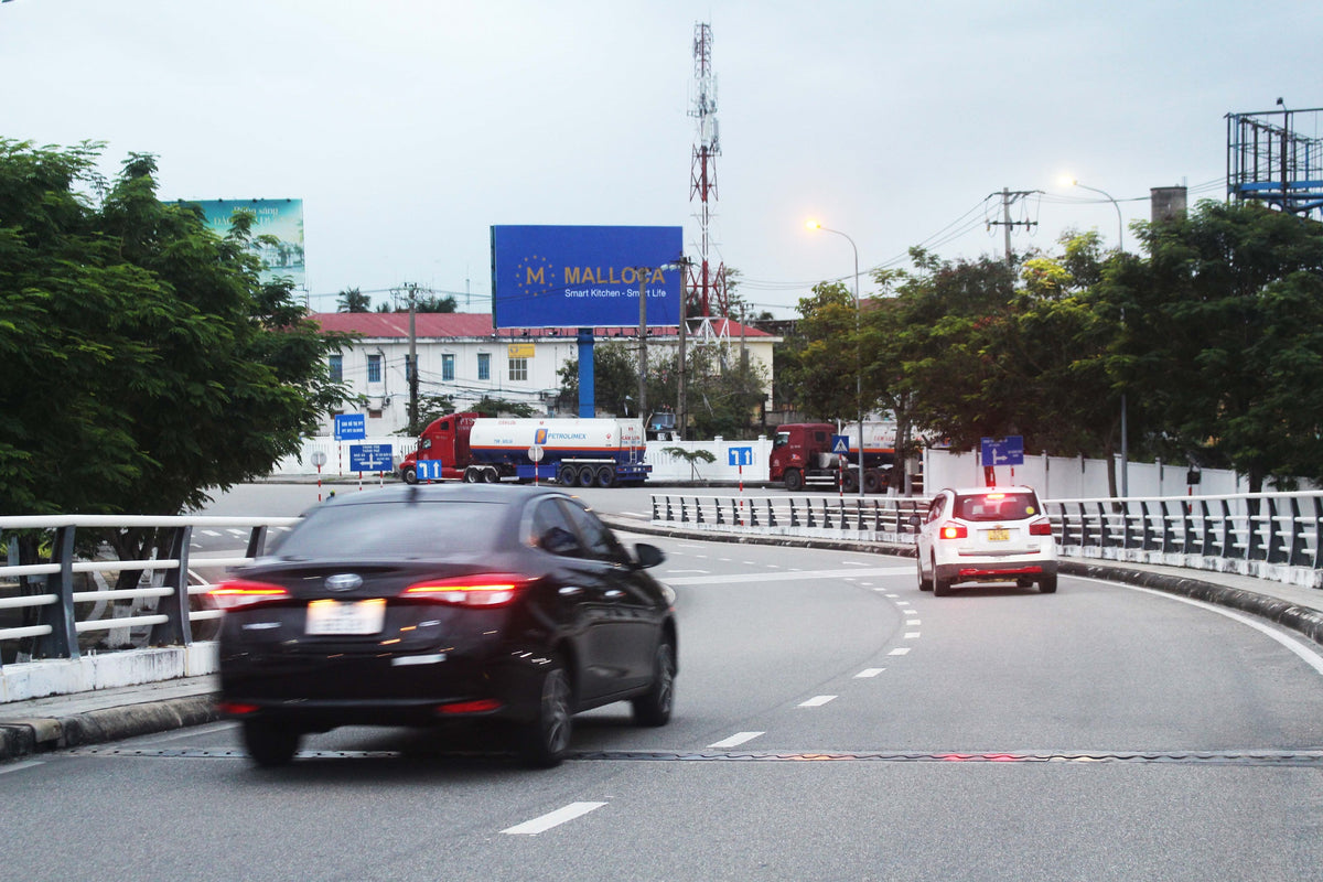 Pole Billboard, S2 - entry/exit of airport international Đà Nẵng, Da Nang