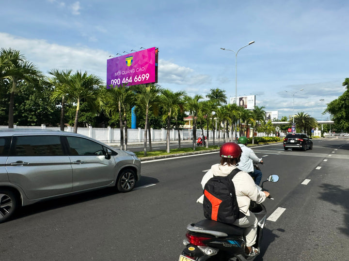Pole Billboard, S3 - entry/exit of airport international Đà Nẵng, Da Nang