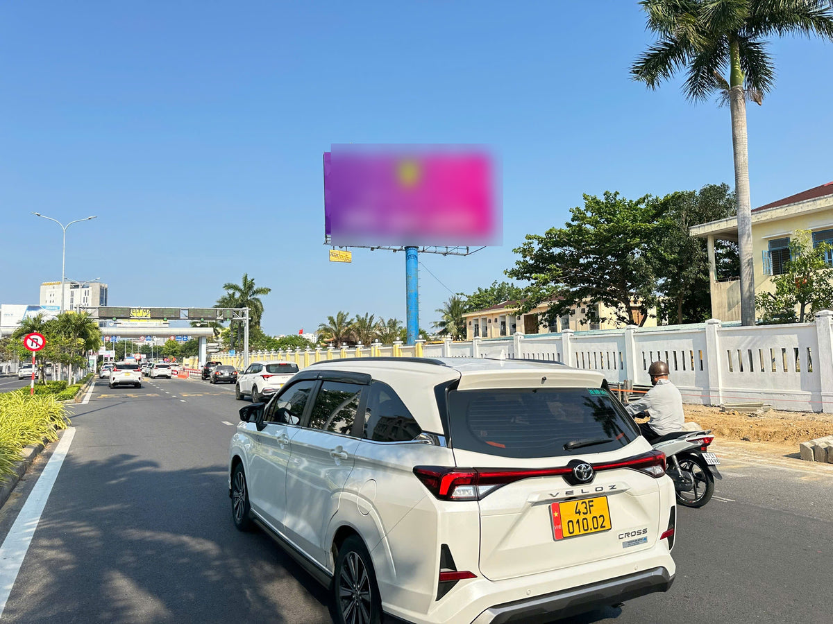 Pole Billboard, S3 - entry/exit of airport international Đà Nẵng, Da Nang