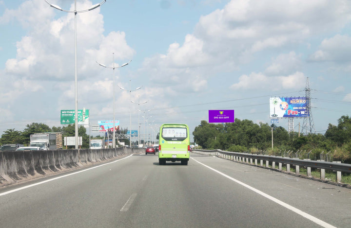 Pole Billboard, Sài Gòn - Trung Lương - VT8, interchange market Đệm, Ho Chi Minh City
