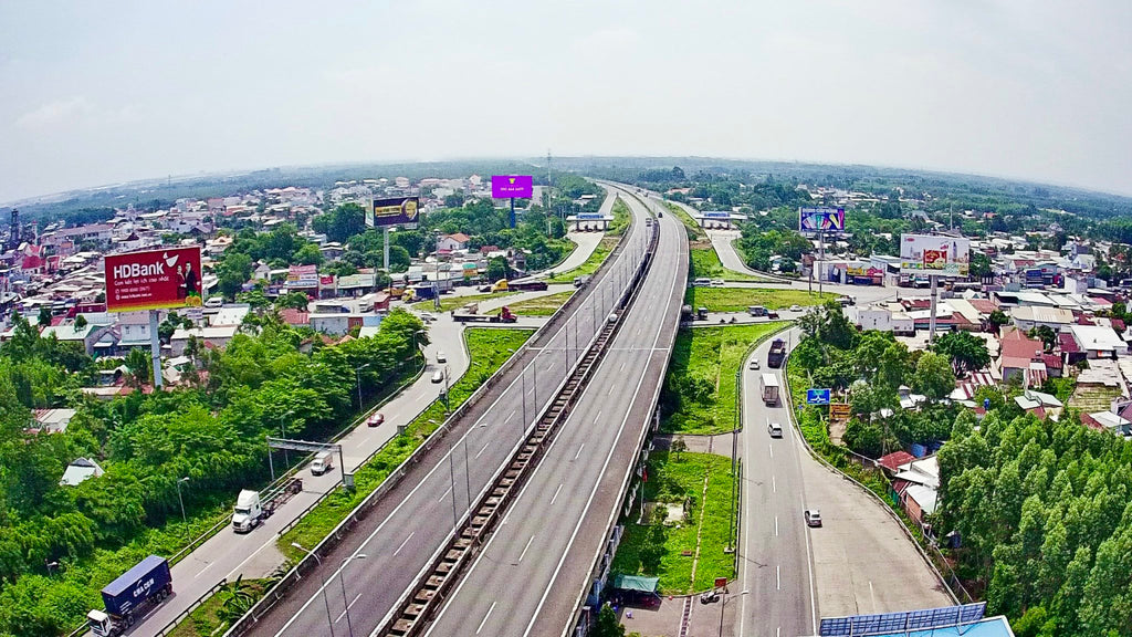 Pole Billboard, VT02 toll station, lối ra expressway LTDG (expressway LTDG – SB)-interchange expressway LTDG – QL51, Dong Nai