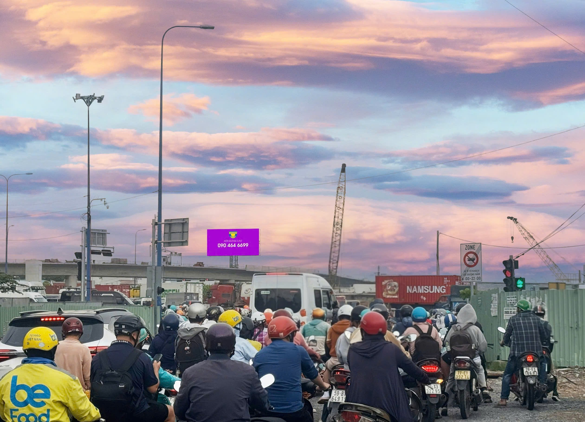 VT02A interchange An Phú - approach road expressway HCM -LTDG, Vietnam