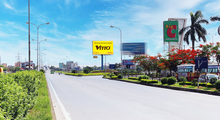 Pole Billboard, VT1 crossroads Big C ward Đông A, km107+370 QL10, bên tay phải hướng Hưng Yên đi Ninh Bình, Ninh Binh