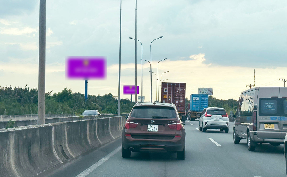Pole Billboard, VT11 bridge Long Thành, expressway Long Thành - Dầu Giây, bridge Long Thành, Dong Nai